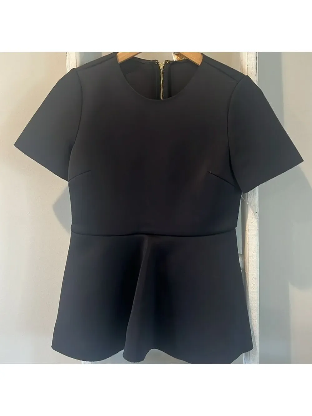 Kate spade black scuba peplum style back zip top size extra Small